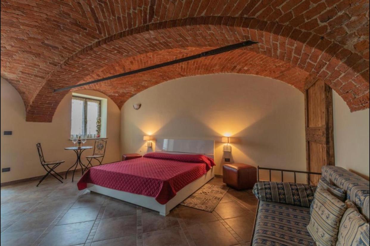 Casa Furno Certe Notti Langhe Bed & Breakfast エクステリア 写真